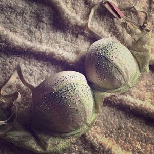 VS Dream Angles push-up 34C